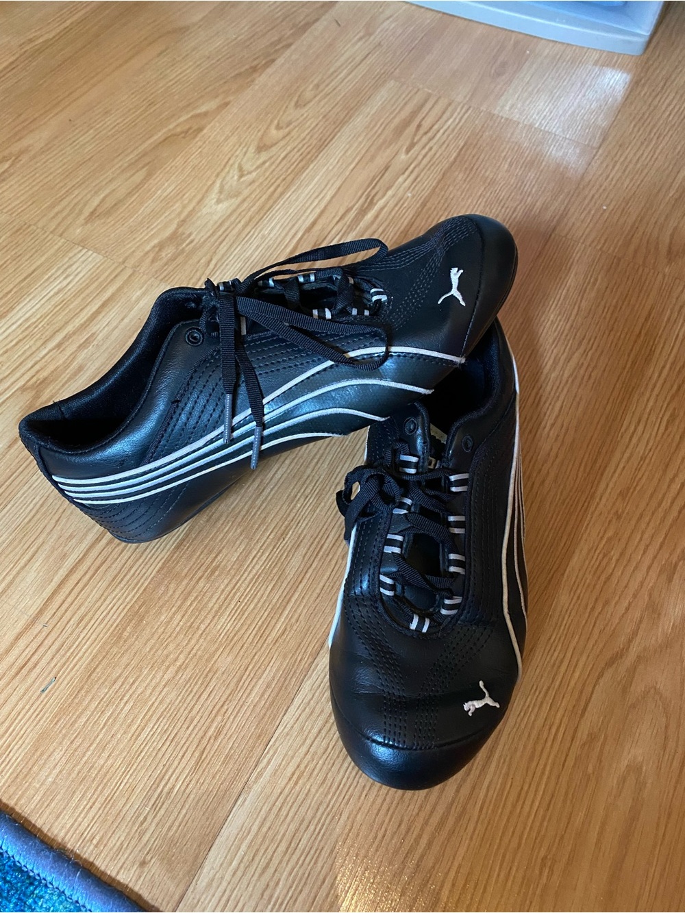 Puma womens Black Athletic Lace-Up Shoes size 8